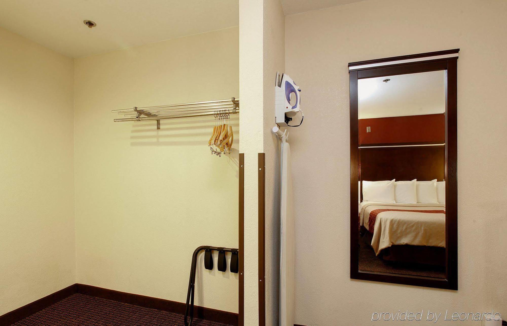 Ontario Airport Executive Inn Exterior foto